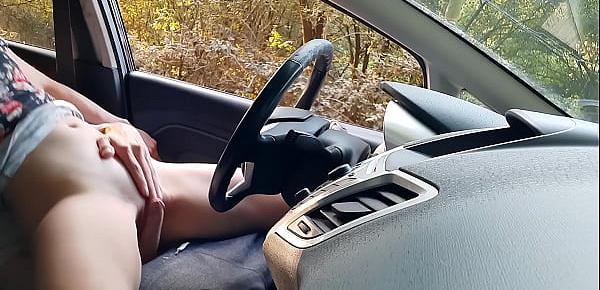  Public Dick Flash! a Naive Teen Caught me Jerking off in the Car in a Public Park and help me Out.